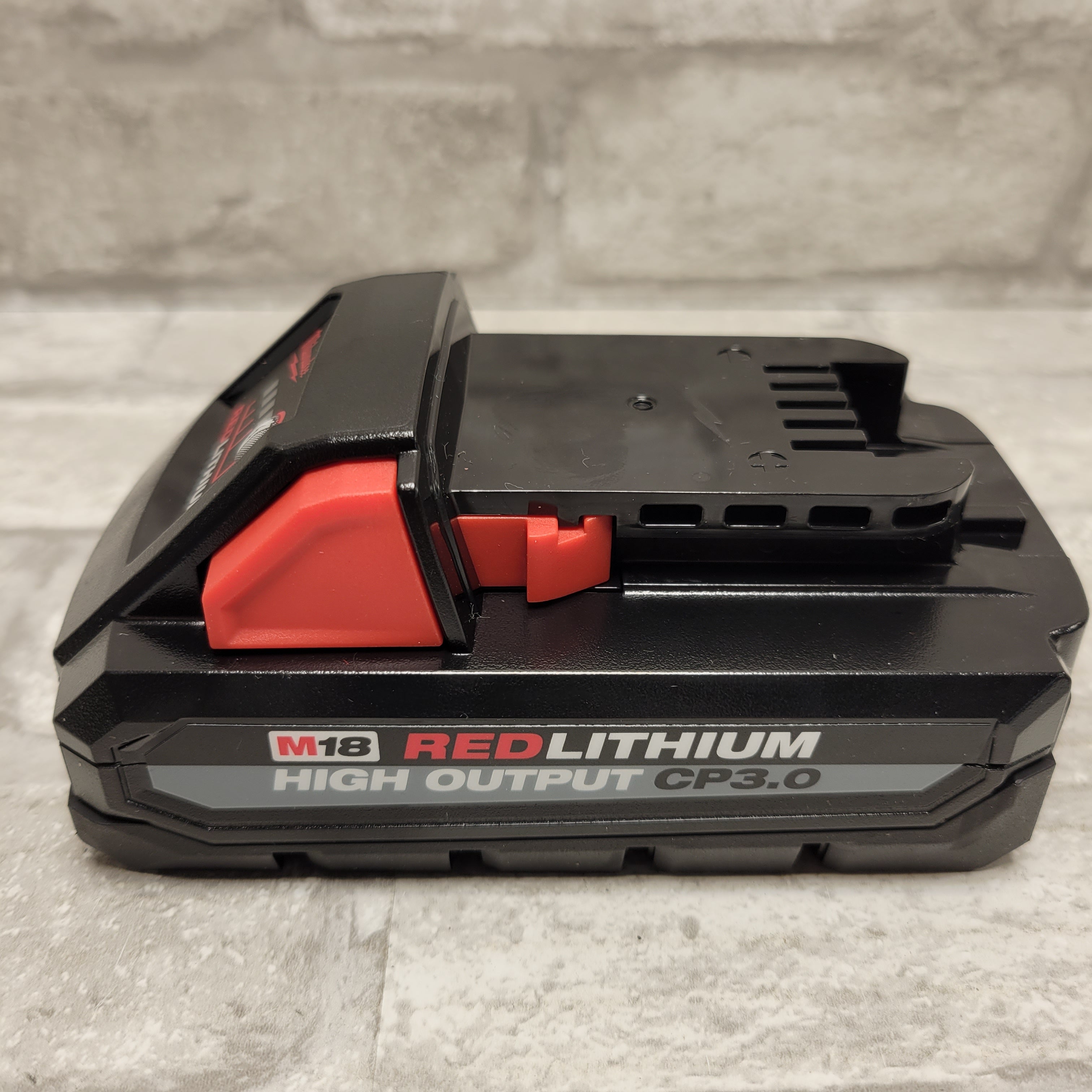 Milwaukee 48-11-1835 M18 High Output CP 3AH Battery *OPEN BOX* (7953810489582)